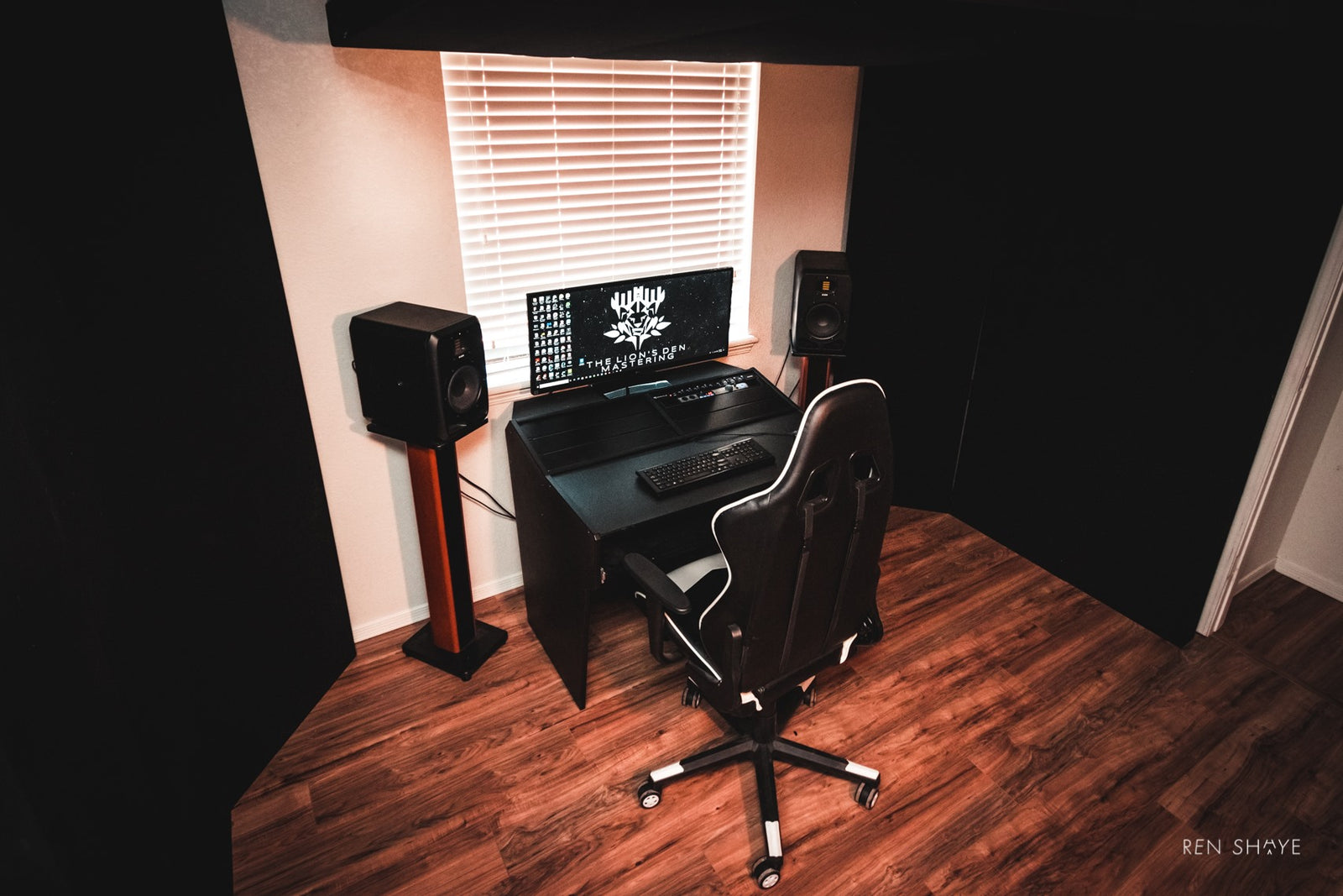 THE LION's DEN MASTERING